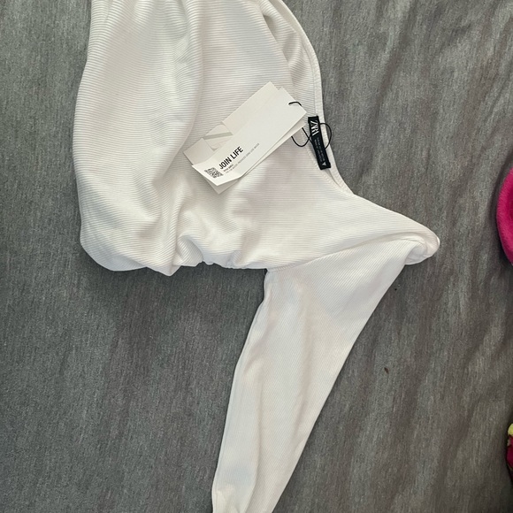 Asymmetrical Rib Top - Picture 3 of 3